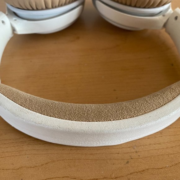 Bose SoundLink around-ear wireless headphones II- White - Picture 10 of 13